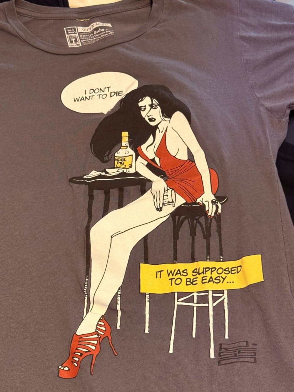 Threadless Sorry Babe First Edition XL Girly Tee Brian Azzarello Comic Art